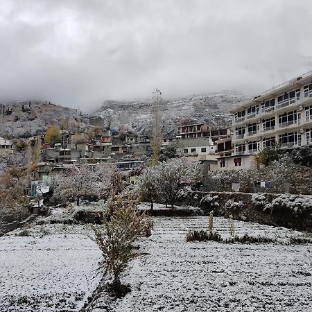 Hilltop Hotel, Hunza Karimabad  エクステリア 写真