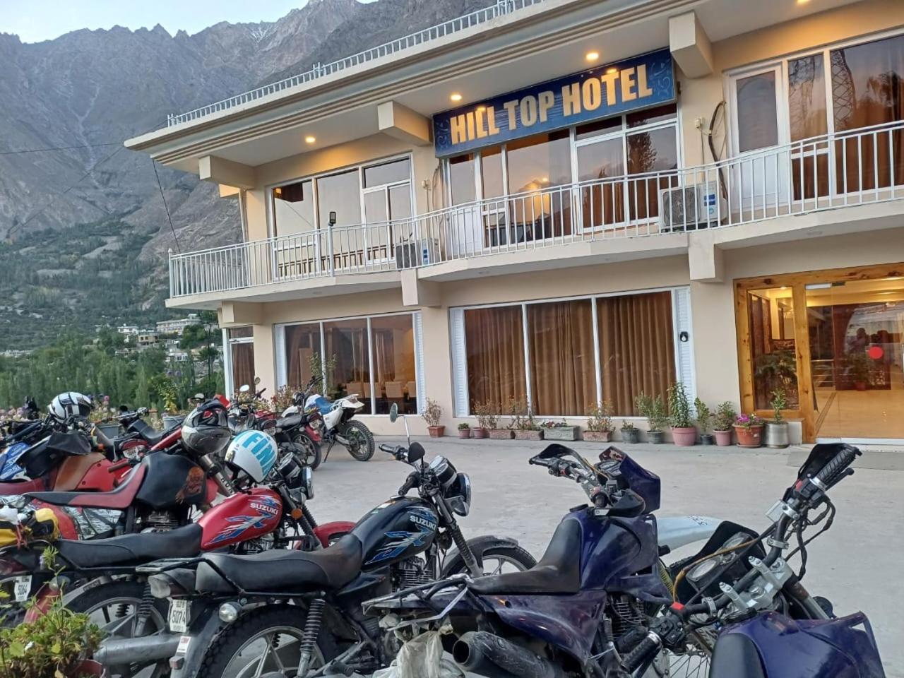 Hilltop Hotel, Hunza Karimabad  エクステリア 写真
