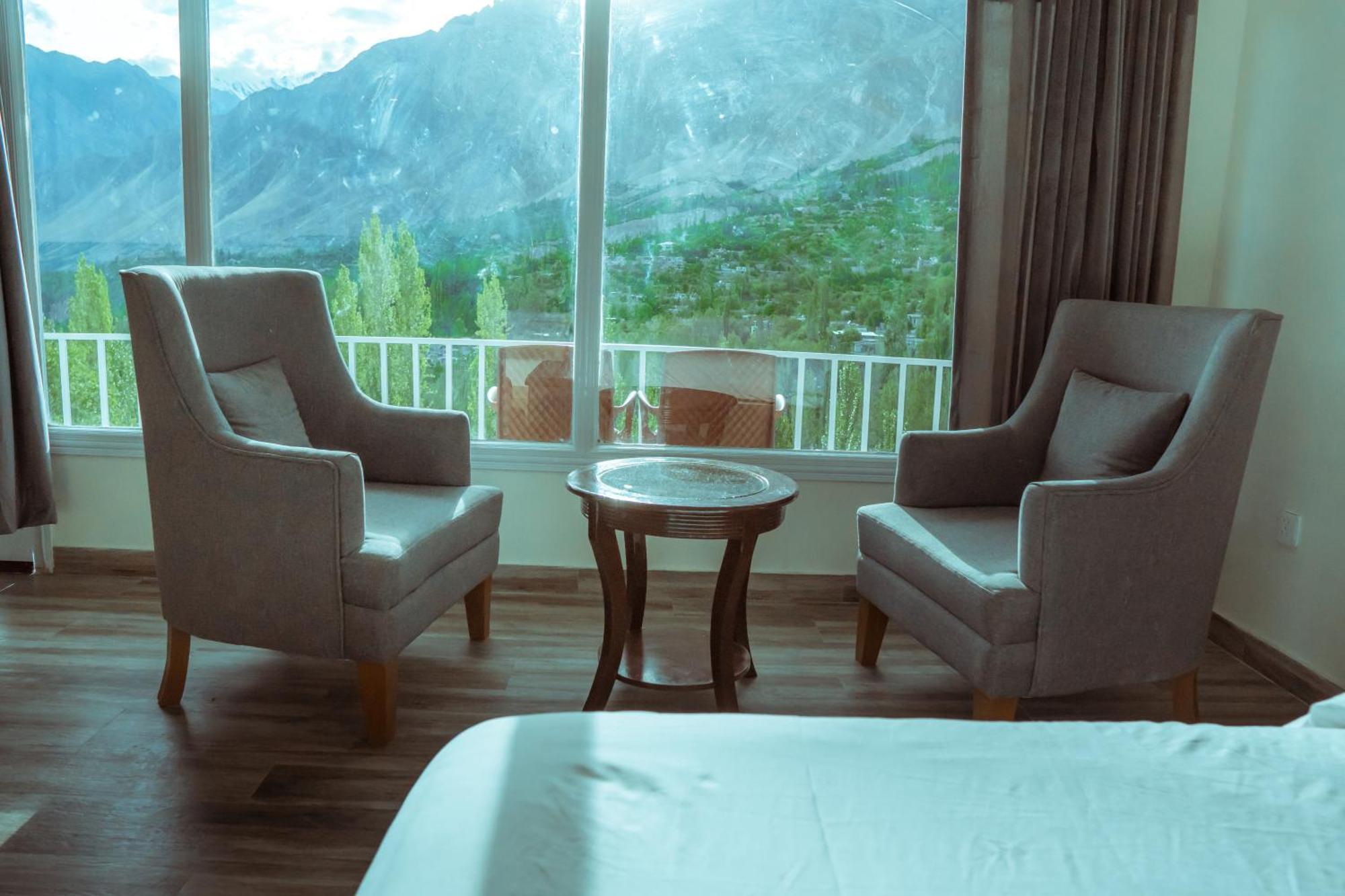 Hilltop Hotel, Hunza Karimabad  エクステリア 写真